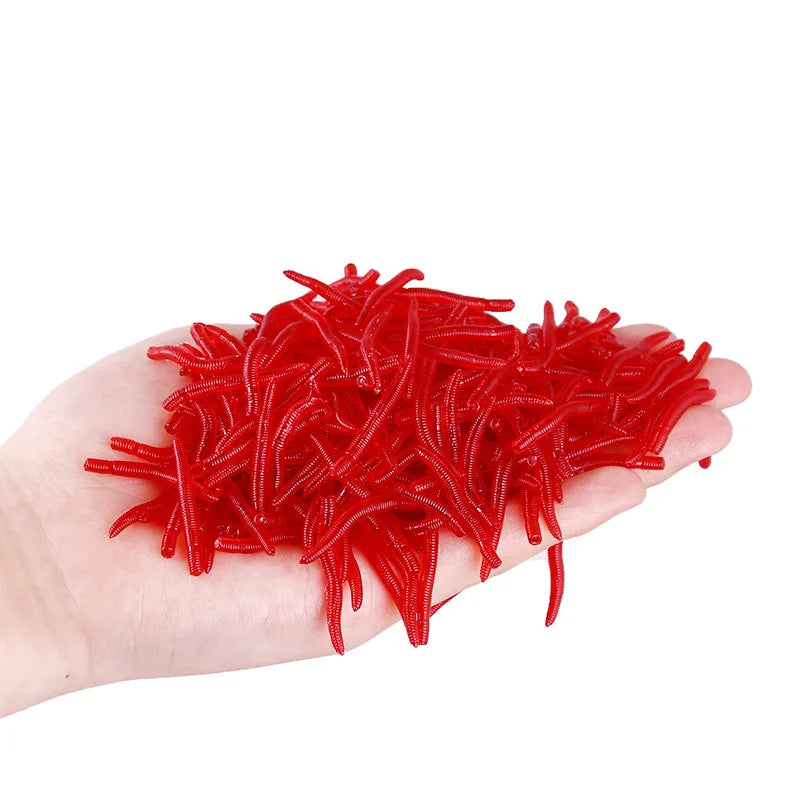 50 or 100pcs Lifelike Fishy Smell Red Worms Soft Bait Simulation Earthworm Carp Bass Fishing Lures Artificial Silicone Pesca